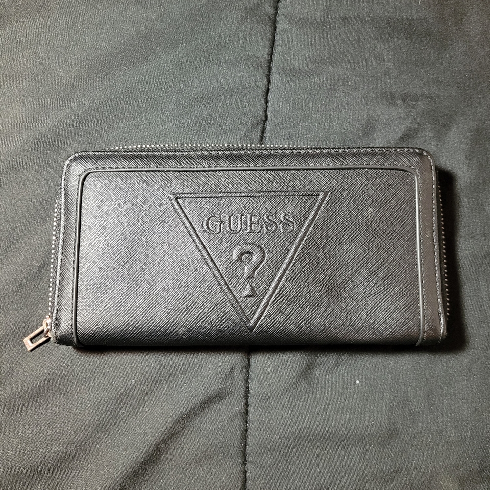 Guess Women Wallet Black Preowned